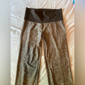 Lululemon Groove pants old style EUC size 4 / 32”